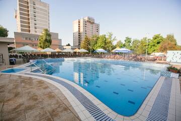 Фотографии Отель Hotel Poienița г. Бэйле-Феликс (Румыния) №3 Фото Отель Hotel Poienița г. Бэйле-Феликс 3