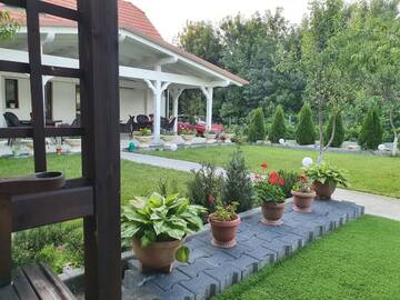 Фотографии Гостевой дом Casa Cu Pridvor г. Бэйле-Феликс (Румыния) №4 Фото Гостевой дом Casa Cu Pridvor г. Бэйле-Феликс 4