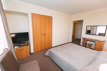 Фото номера Люкс с 1 спальней Отель Hotel Termal г. Бэйле-Феликс 6