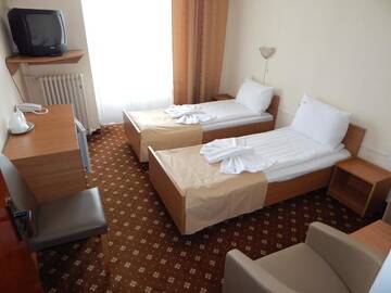 Фото номера Twin Room with Thermal Pool access Отель Hotel Padis г. Бэйле-Феликс 13