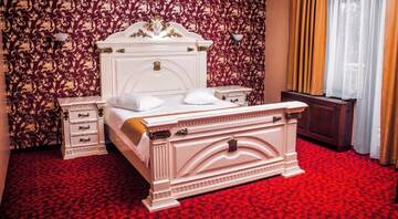 Фото номера Семейный люкс Гостевой дом Casa Antic г. Бэйле-Феликс 5