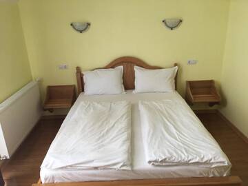 Фото номера Двухместный номер Делюкс с 1 кроватью Гостевой дом Casa Irlandeza - Irish House г. Бэйле-Феликс 9